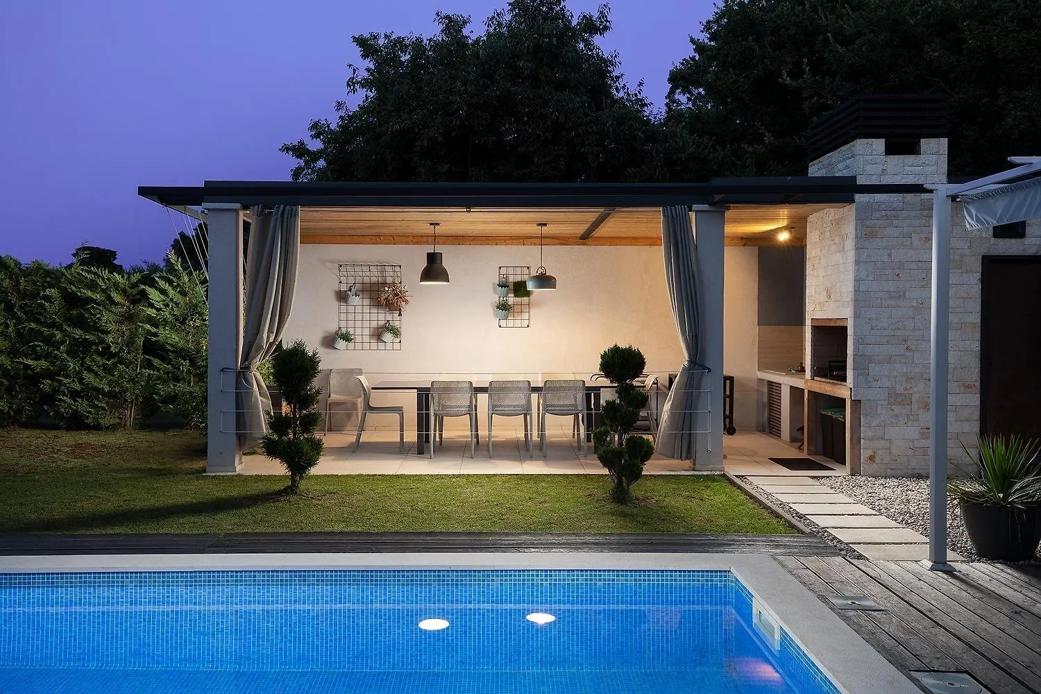 Ferienhaus Mit Privatpool Fuer 10 Personen Ca 200 Qm In Sisan, Istrien Suedkueste Von Istrien Sisan