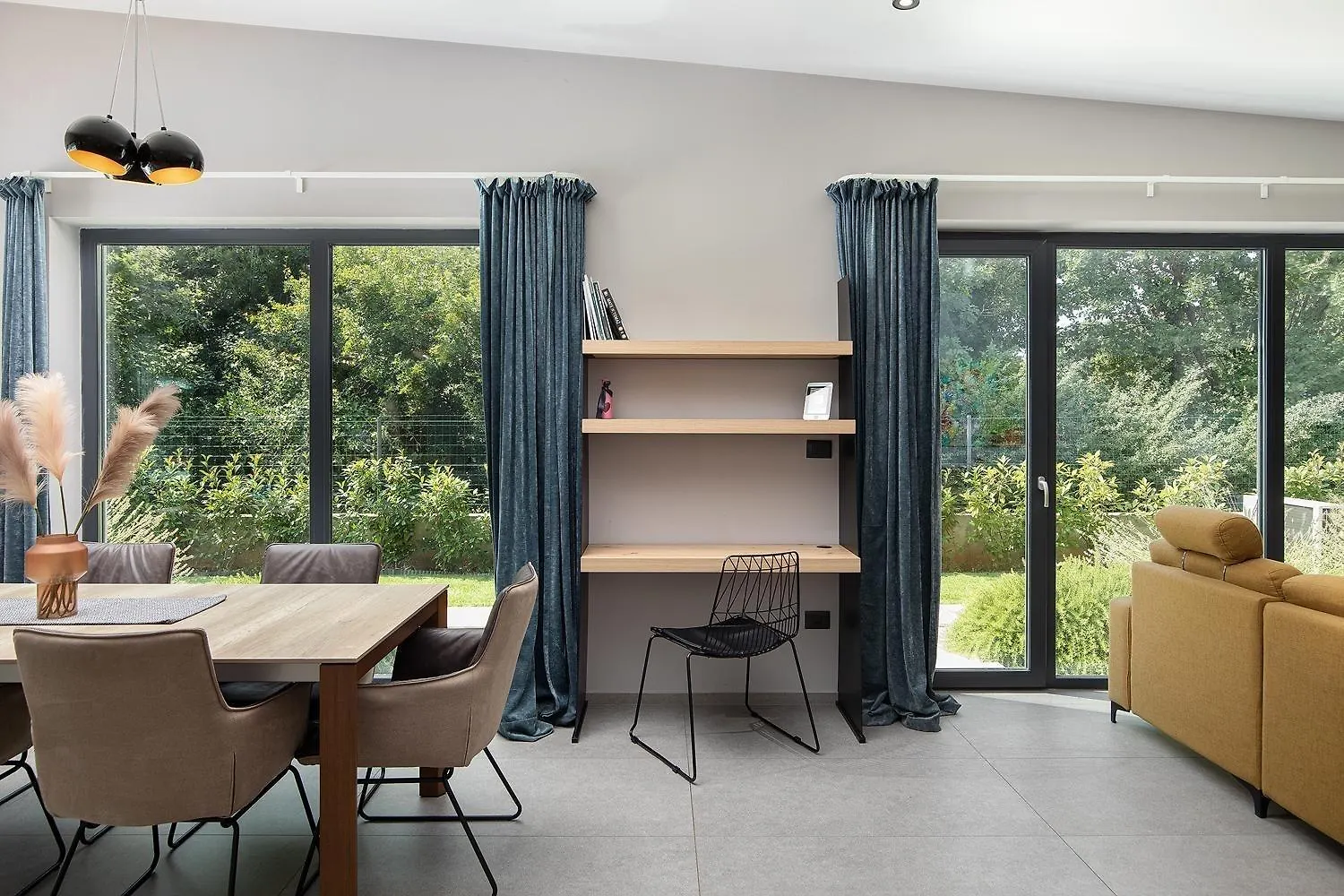 Ferienhaus Mit Privatpool Fuer 10 Personen Ca 200 Qm In Sisan, Istrien Suedkueste Von Istrien 0*, Sisan